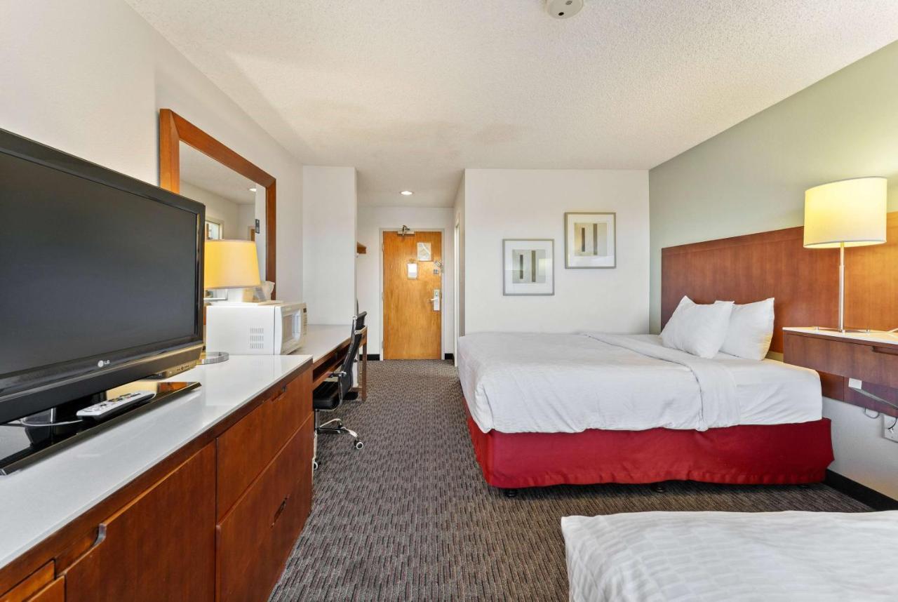 Ramada By Wyndham Cedar City Extérieur photo