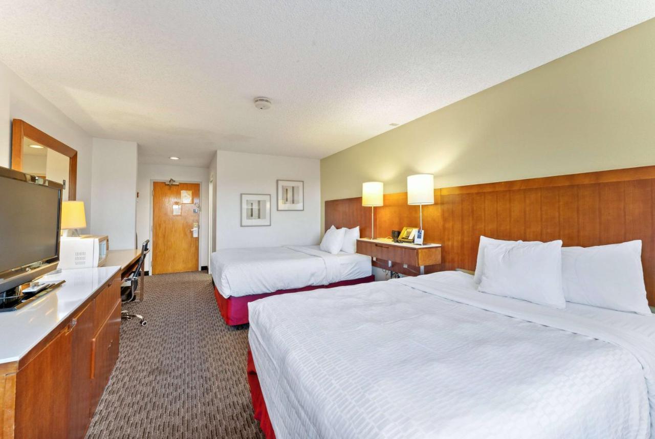 Hotel Ramada By Wyndham Cedar City Extérieur photo