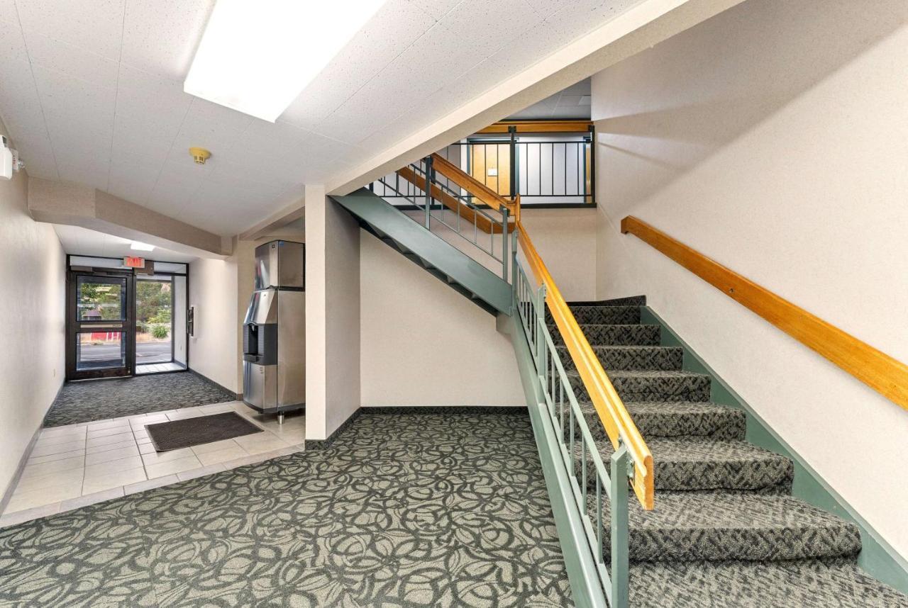 Ramada By Wyndham Cedar City Extérieur photo