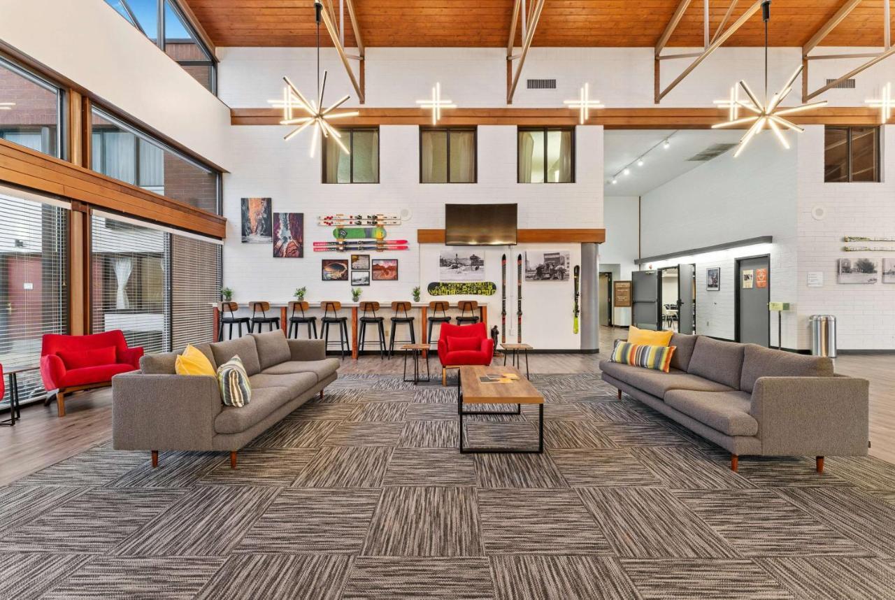 Ramada By Wyndham Cedar City Extérieur photo