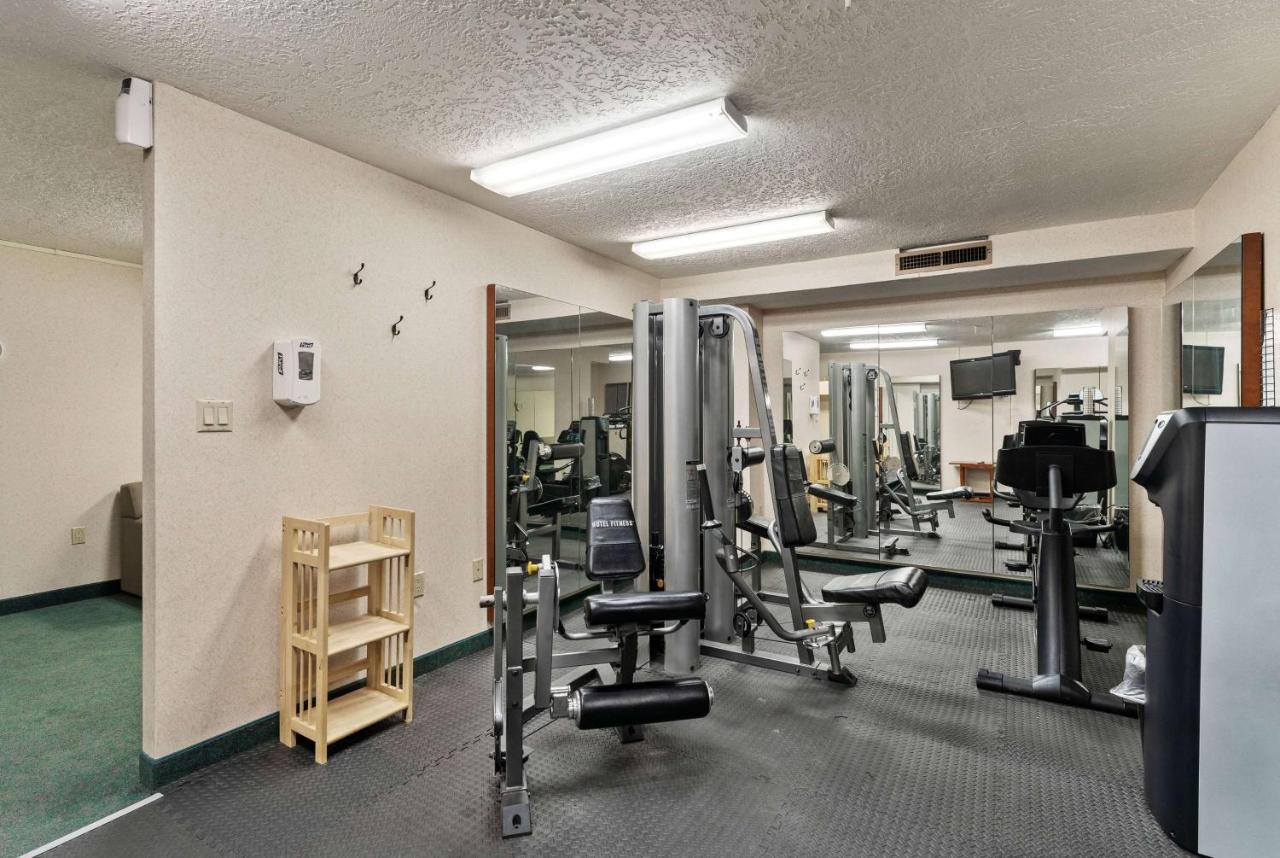 Ramada By Wyndham Cedar City Extérieur photo