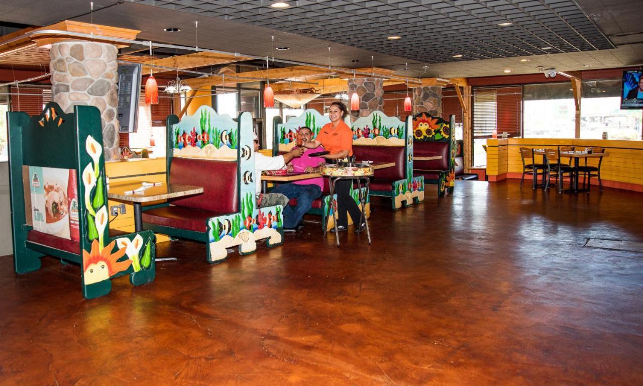 Ramada By Wyndham Cedar City Extérieur photo